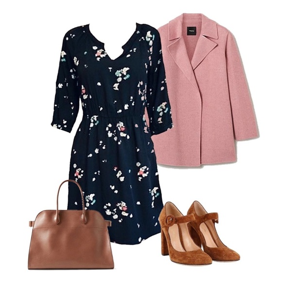 Old Navy | Flower Print Split Neck Dress - Picture 2 of 9